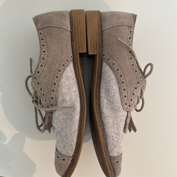 TOMS Brogue Desert Taupe Kiltie Wool Suede Oxfords Lace Up Women's Shoes Sz 8.5 - Picture 4 of 6